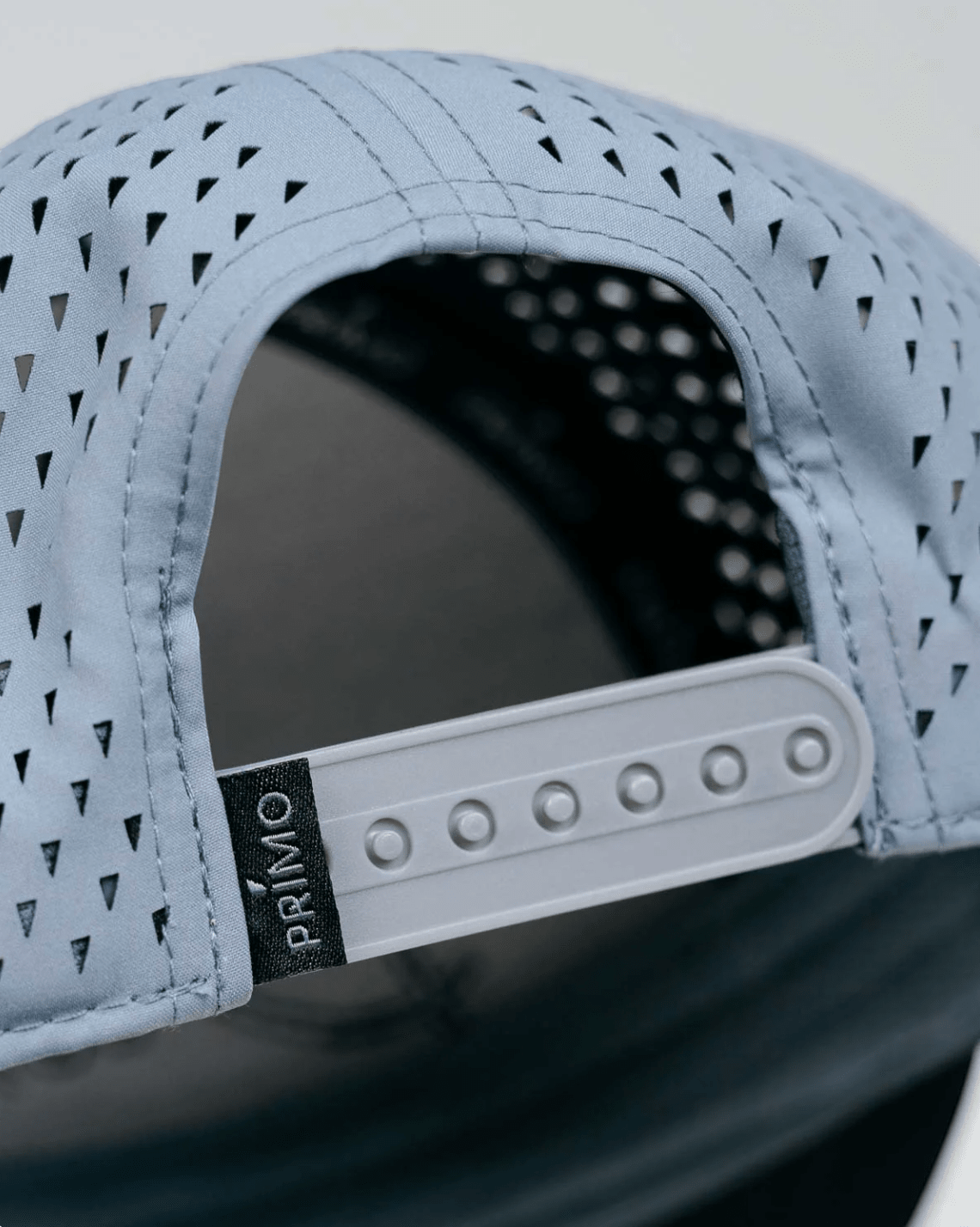Primo & Grant Light Gray/Black Rope Cursive Cap