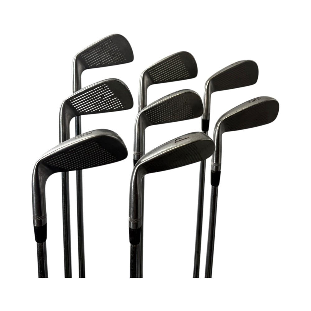 Titleist DCI 990 Irons (Pre Owned)